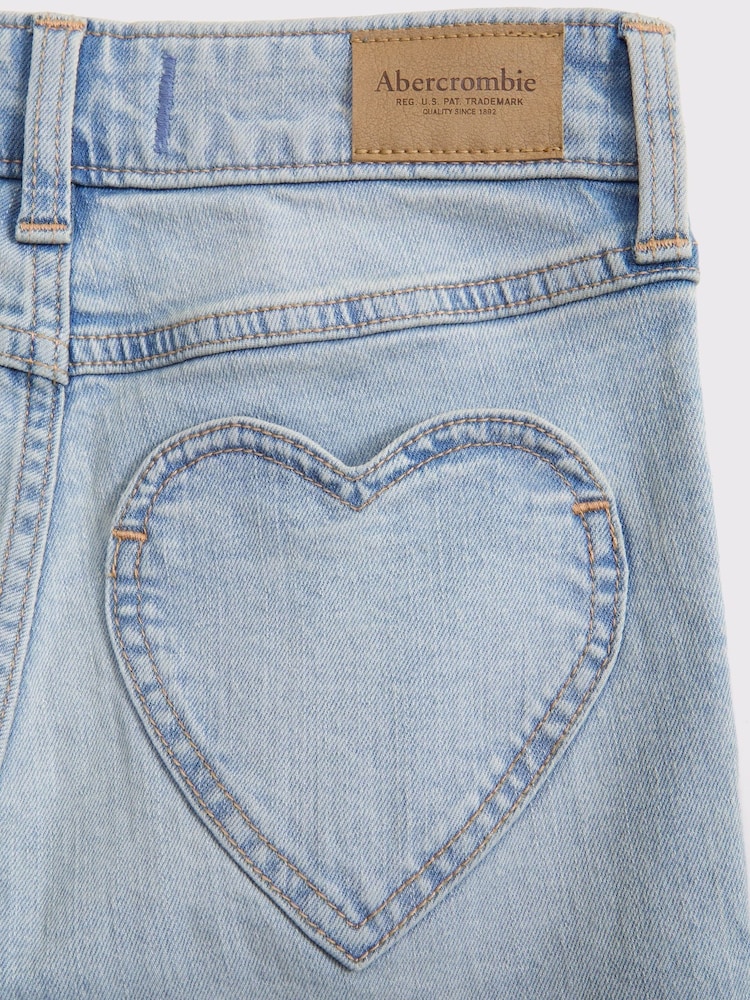 Light Wash High Rise Wide Leg Jeans With Heart Pocket - Image 3 of 3