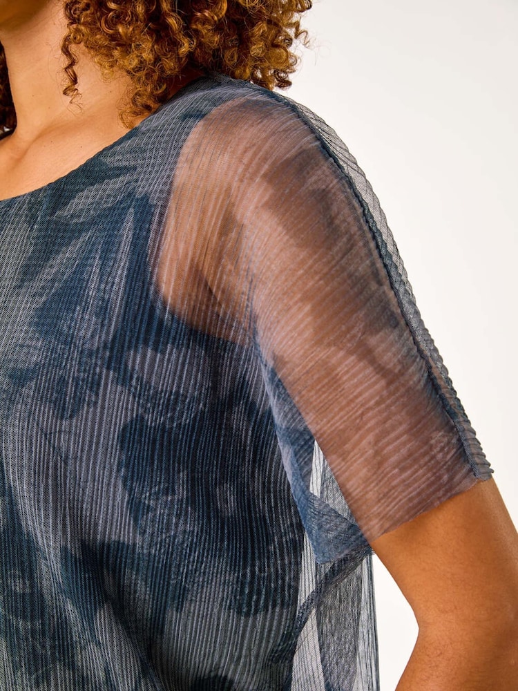 Roman Grey Floral Plisse Bubble Hem Top - Image 5 of 5 Roman Grey Floral Plisse Bubble Hem Top - Image 5 of 5