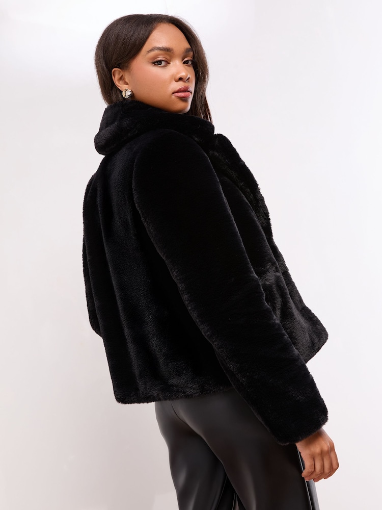 Lipsy Black Faux-Fur Short Collared Coat - Image 5 of 5