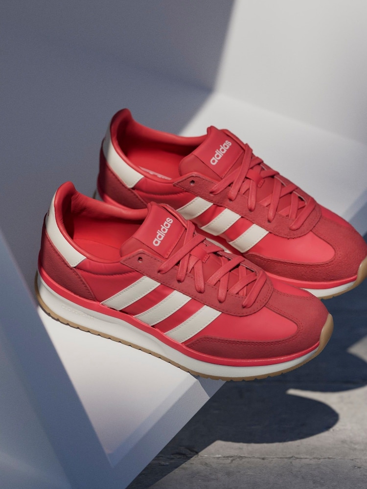 adidas gazelle silver green womens adidas Response CL in White main image 0