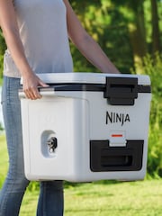 Ninja White FrostVault 30QT/28L FB131UKGY Cool Bags Hard Cooler - Image 1 of 5