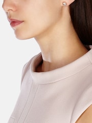Dorado - Karen Millen Crystal Dot Stud Earrings - Imagen 2 de 5