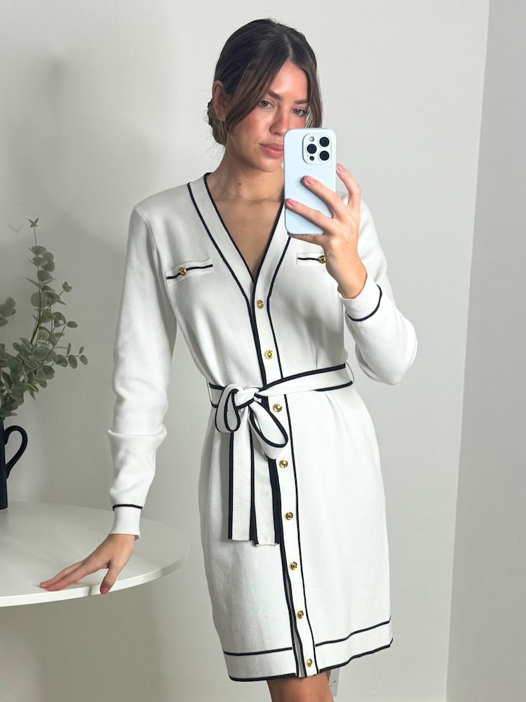 Style Cheat White Calla Contrast Tipping Short Knit Dress - Image 1 of 4