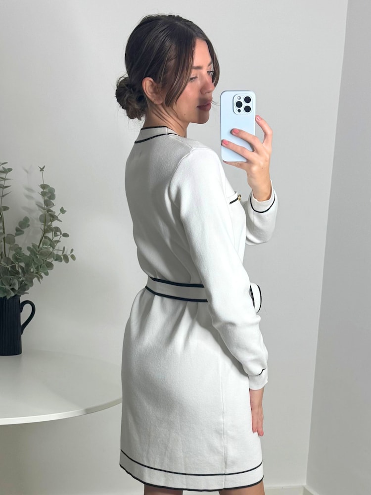 Style Cheat White Calla Contrast Tipping Short Knit Dress - Image 2 of 4