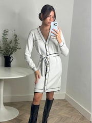 Style Cheat White Calla Contrast Tipping Short Knit Dress - Image 3 of 4