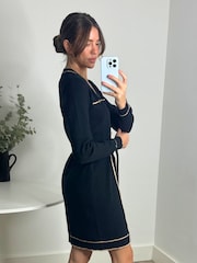 Preto - Style Cheat de malha com decote em contraste e Calla Short Dress - Imagem 2 de 4