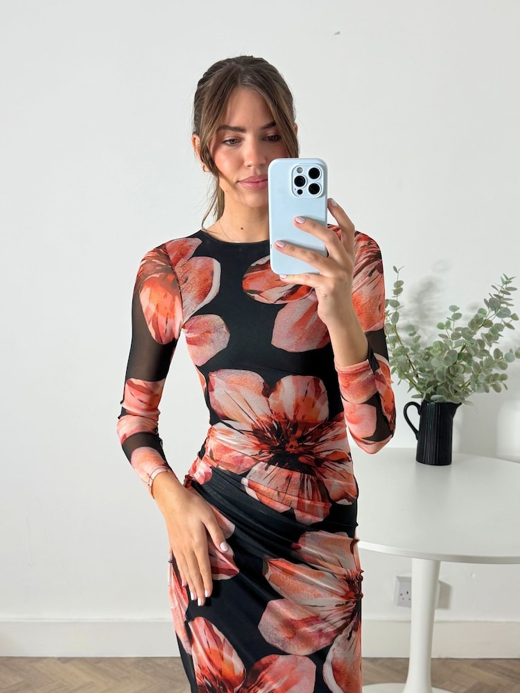 Style Cheat Black Large Scale Floral Large Scale Floral Maeva Mesh Maxi Dress - Image 4 of 4