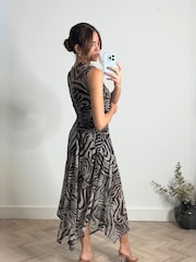 Style Cheat Senna V-Neck Ruched Animal Midi Dress - Image 2 of 4