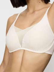 Triumph Lift Smart Bra - Image 2 of 5