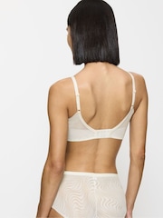 Triumph Lift Smart Bra - Image 3 of 5