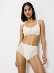 Triumph Lift Smart Bra - Image 4 of 5
