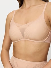 Triumph Lift Smart Bra - Image 7 of 9