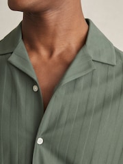 Reiss Sage Sampson Cotton Textured Cuban-Collar Shirt - Image 4 of 6
