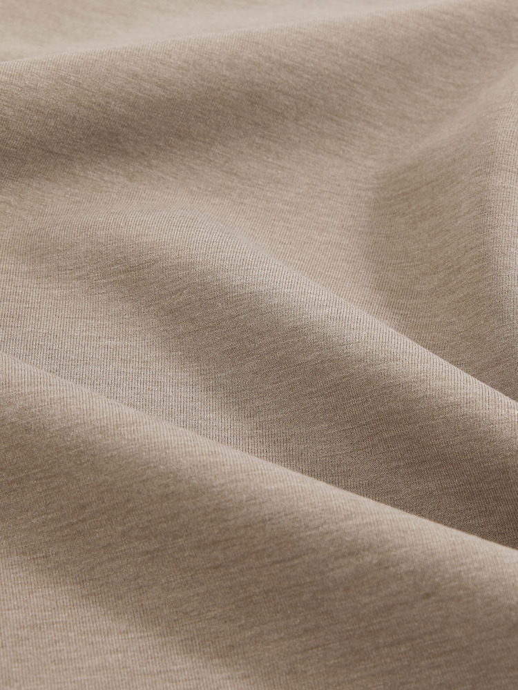 Reiss Taupe Brown Bradley Interlock-Jersey Crew-Neck T-Shirt - Image 6 of 6 Reiss Taupe Brown Bradley Interlock-Jersey Crew-Neck T-Shirt - Image 6 of 6