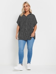 Yours Curve Black Dot Structured Jersey Shirt - Image 3 of 5
