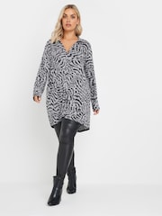Yours Curve Grey Blurred Animal Print Jersey Shirt - Image 2 of 5