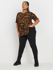 Yours Curve Black Zebra Print Textured Top - Image 2 of 5