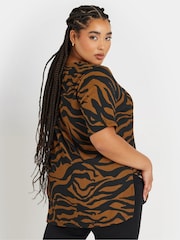 Yours Curve Black Zebra Print Textured Top - Image 3 of 5