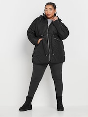 Yours Curve Black Lightweight Zig Zag Quilted Midi Jacket - Image 3 of 6