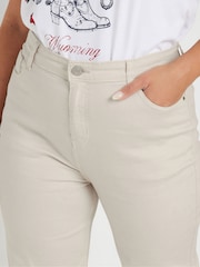 Yours Curve Natural Wide Leg Jeans - Image 4 of 5