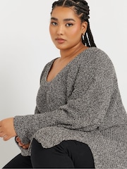 Yours Curve Brown Oversized V-Neck Jumper - Image 4 of 5