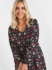 Yours Curve Black Floral Print Pleat Front Top - Image 4 of 5