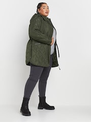 Yours Curve Green Lightweight Zig Zag Quilted Midi Jacket - Image 4 of 6