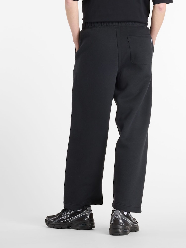 New Balance Black Womens Linear Heritage Fleece Barrel Leg Joggers - Image 2 of 6