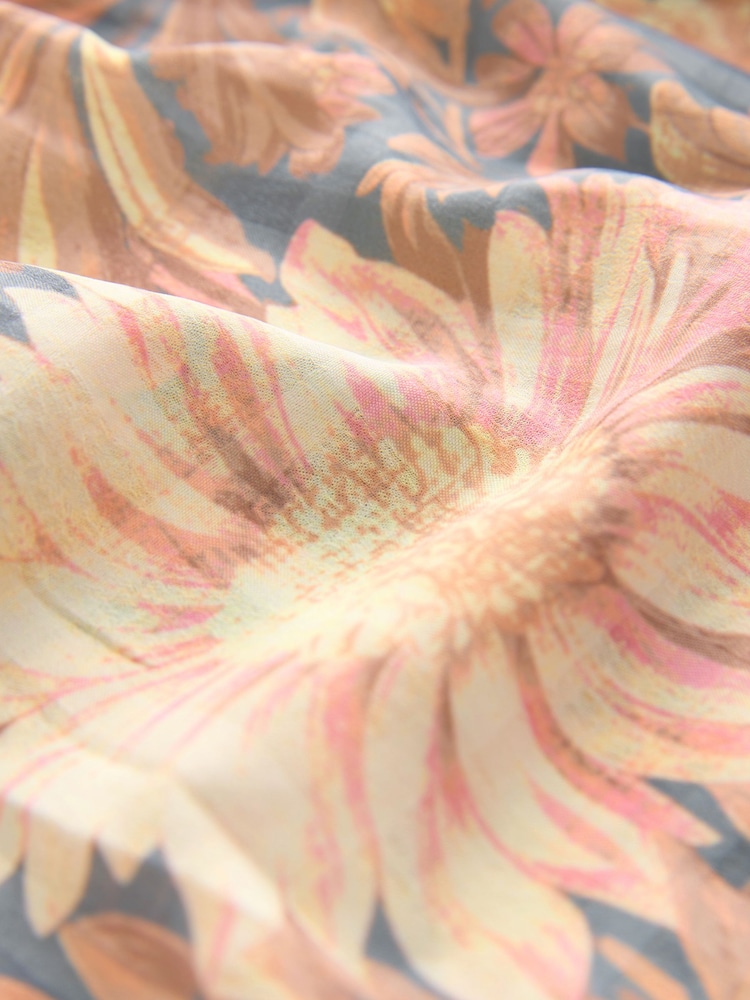 Light Pink Vintage Floral Print Square Neck Blouse - Image 3 of 3