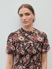 Pink/Brown Floral Print Sheer Short Sleeve Smock Top - Image 3 of 7