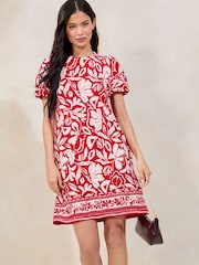 Lipsy Mini robe droite texturée en jersey à manches courtes - Image 1 de 4