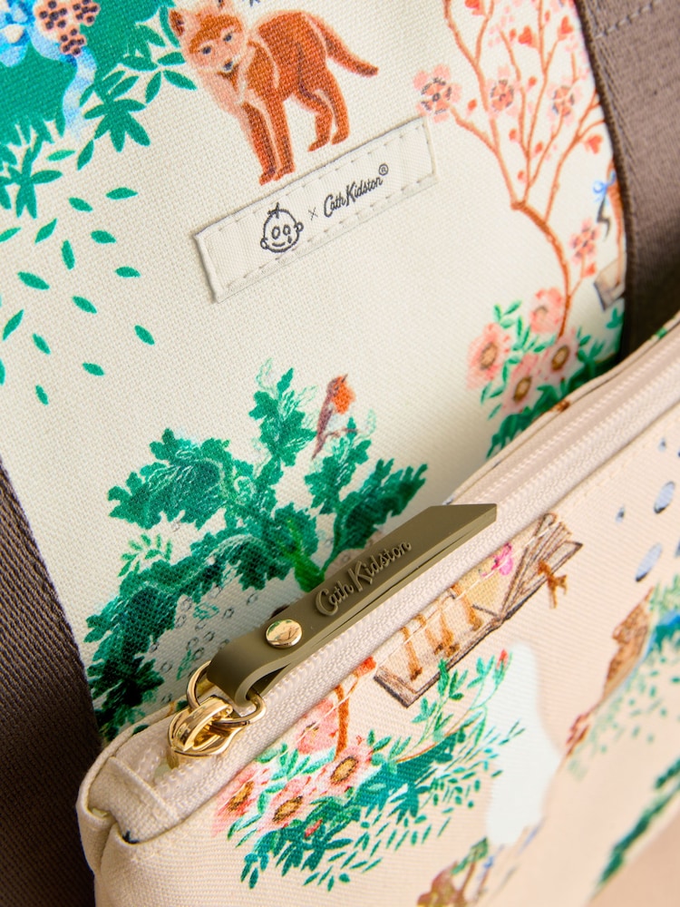 Cath Kidston Jungle Great Ormond Street Hospital Packable Overnight Bag - Image 2 of 4