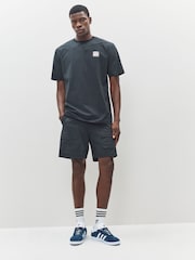 Negro - adidas Originals Premium Essentials Utility Cargo Shorts - Imagen 3 de 6