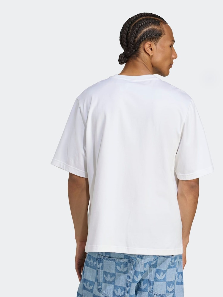 adidas Originals White Oversized Leo T-Shirt - Image 2 of 5