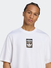 adidas Originals White Oversized Leo T-Shirt - Image 4 of 5