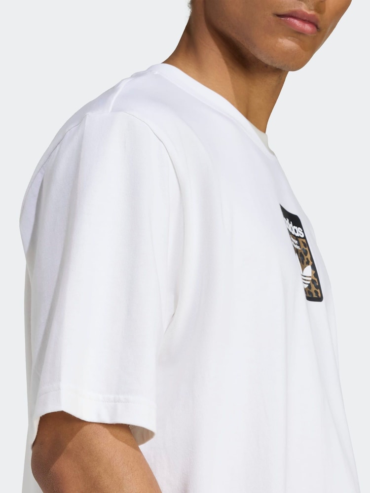 adidas Originals White Oversized Leo T-Shirt - Image 5 of 5