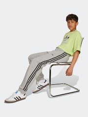 adidas Originals Grey Loose 3-Stripes Kids Joggers - Image 3 of 6