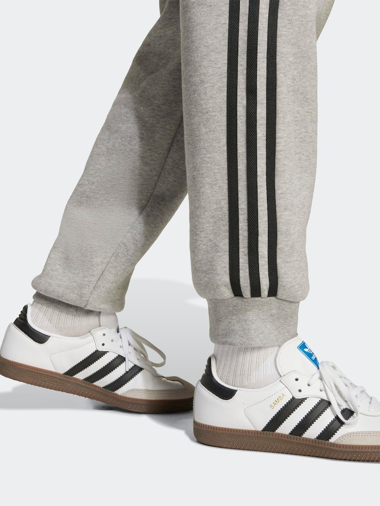 adidas gazelle silver green womens Adidas Samba Classic | Men's | (FMF) Black/Gold