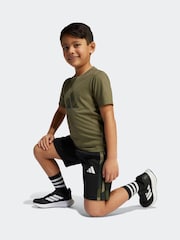 adidas Green Light Train Essentials Camo Logo Infant Kids T-Shirt and Shorts Set - Image 4 of 8