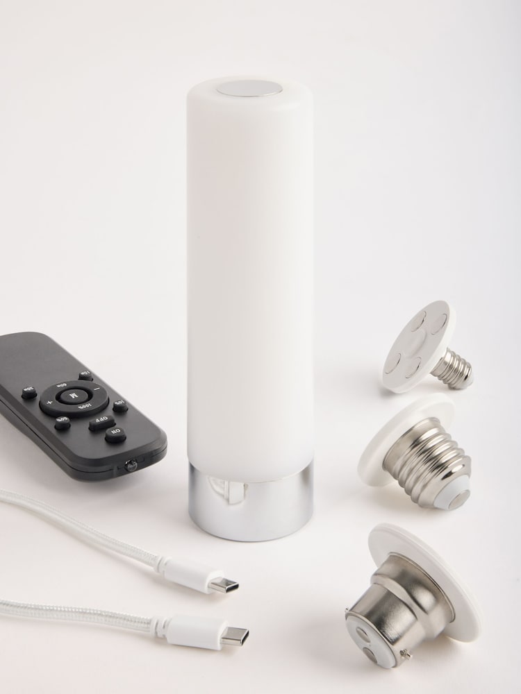2W Rechargeable Light Bulb - Image 1 of 6