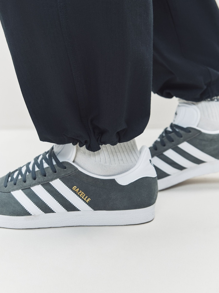 adidas gazelle silver green womens adidas Gazelle Indoor Sand Strata Legend Ivy Gum main image 1