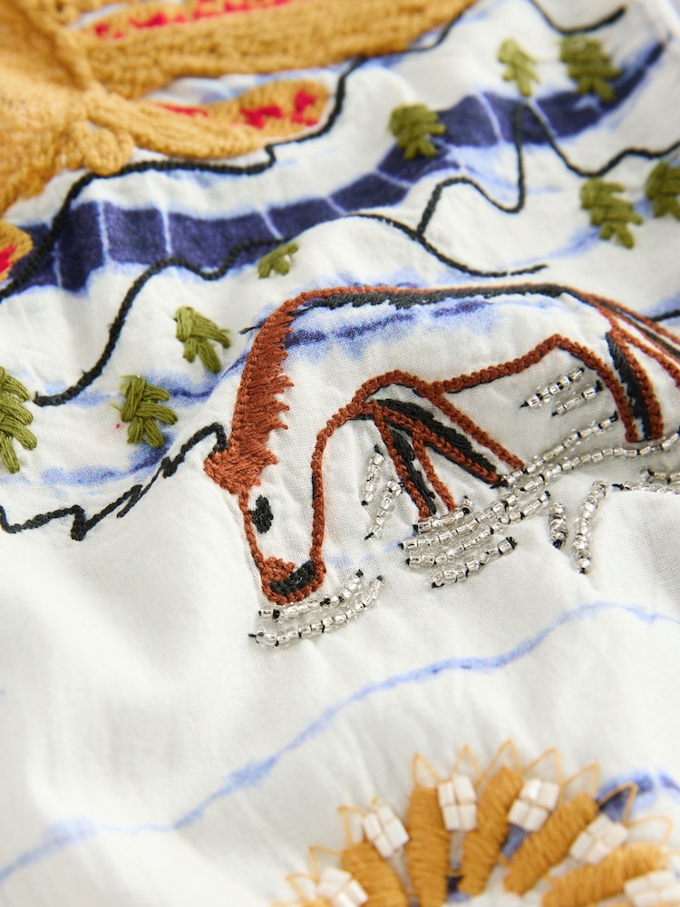 Light Grey Sun Scene Embroidered Applique Front Graphic Print Short Sleeve T-Shirt - Image 9 of 9