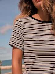 Azul marino/Blanco - Short Sleeve Contrast Neckline Striped Crew Neck T-Shirt - Imagen 4 de 7