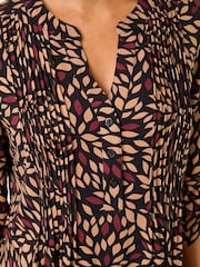 Roman Leaf Print Pintuck Pleat Tunics - Imagen 5 de 5