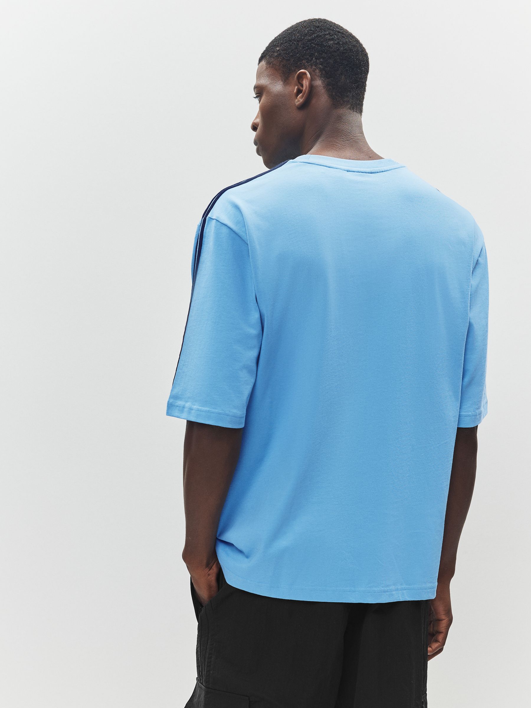 【新品】Football Oversized Tee / BLUE（M-L） Buy adidas Originals Blue Oversized T-Shirt from Next USA