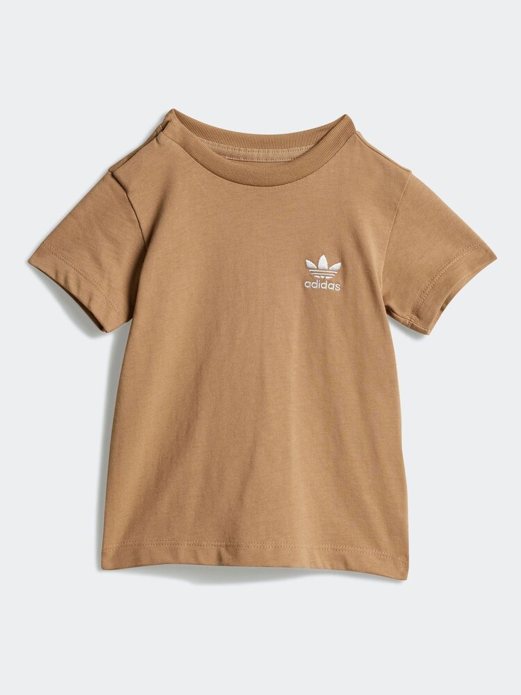 adidas Originals Brown T-Shirt and Shorts Set Infant Kids - Image 2 of 7 adidas Originals Brown T-Shirt and Shorts Set Infant Kids - Image 2 of 7