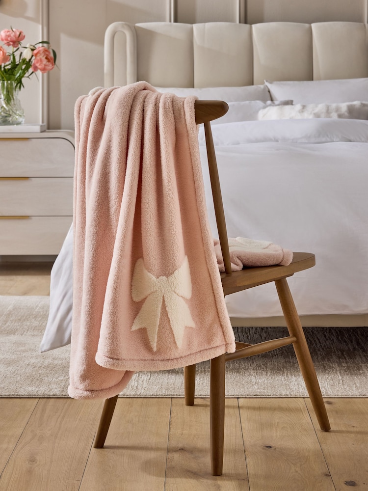 Pink Carved Fleece Bows Throw - Image 2 of 6 Pink Carved Fleece Bows Throw - Image 2 of 6