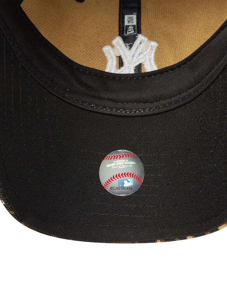 New Era Wmns Outline Leopard 9TWENTY Neyyan Hat - Image 2 of 6 New Era Wmns Outline Leopard 9TWENTY Neyyan Hat - Image 2 of 6