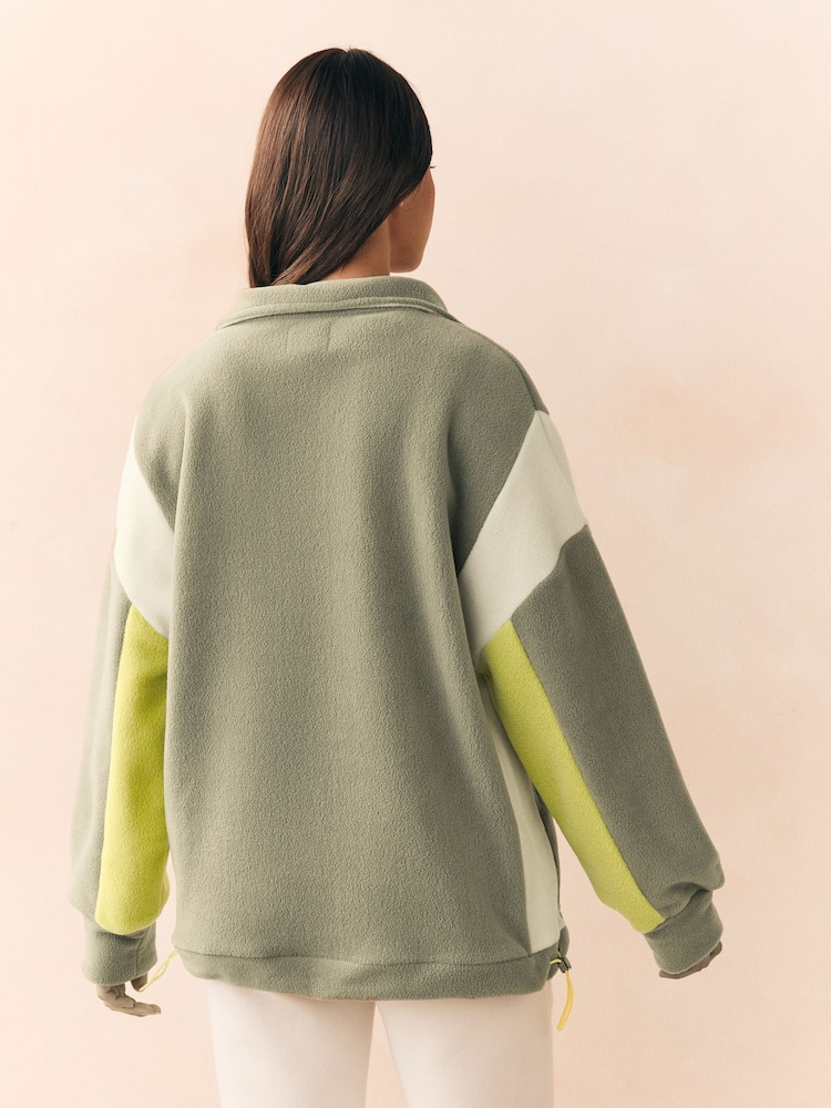 Grüner Colourblock - Fleece-Top mit halbem Reißverschluss - Bild 2 von 7 Grüner Colourblock - Fleece-Top mit halbem Reißverschluss - Bild 2 von 7