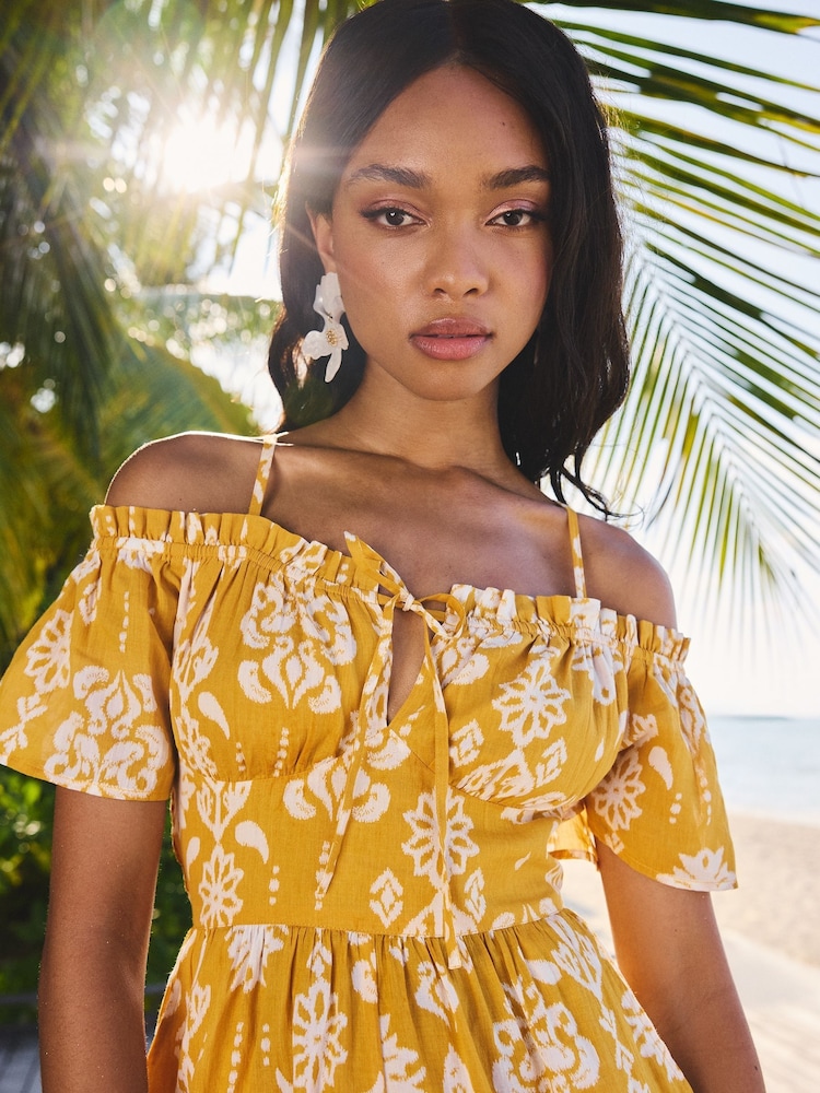 Lipsy Yellow Printed Cold Shoulder Playsuit - Image 2 of 5